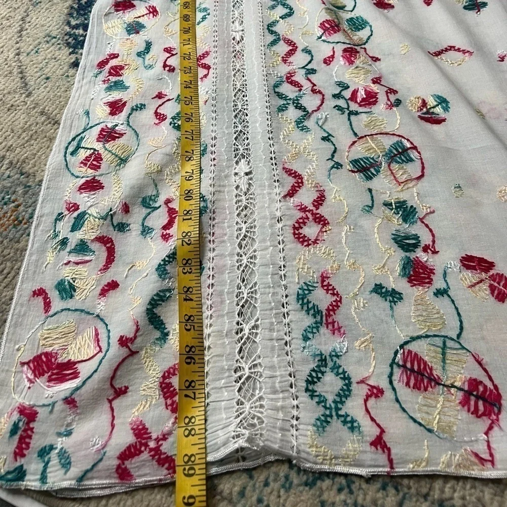 Boho Hand Embroidered Cut Work Lace Linen Tablecloth Cottage Farmhouse Style